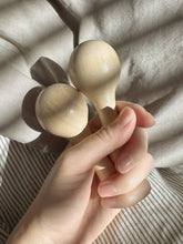 Load image into Gallery viewer, Petit Baby Wooden Maraca