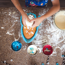 Load image into Gallery viewer, SALE - Out of this World Large Cake Making Set